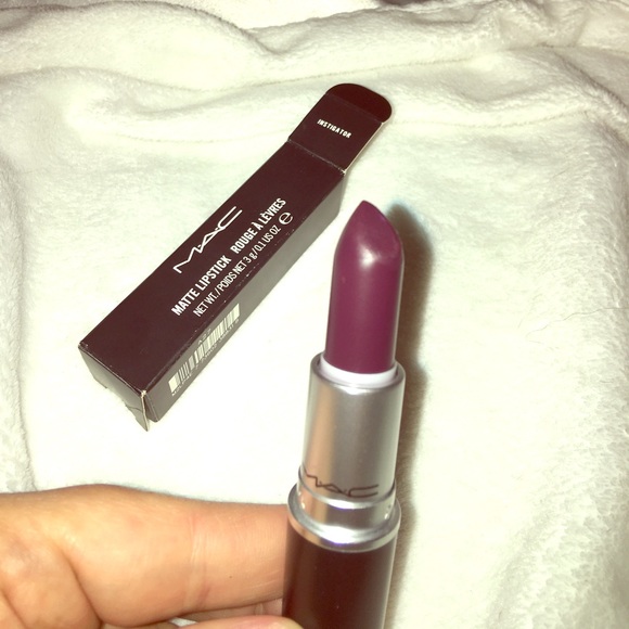 Mac Matte Lipstick Instigator